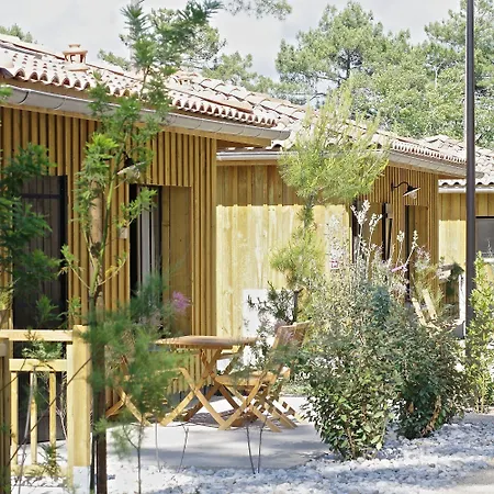 Hotel apartamentowy Domaine Du Ferret Restaurant &