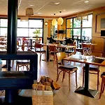 Domaine Du Ferret Restaurant & 4*