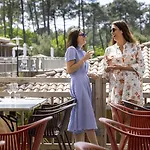 Domaine Du Ferret Restaurant & شقة فندقية 4*