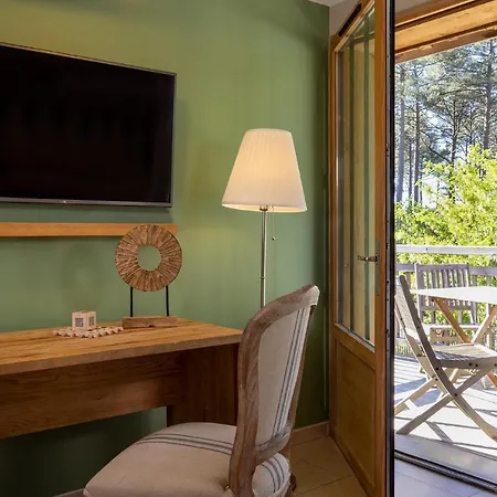 Domaine Du Ferret Restaurant &