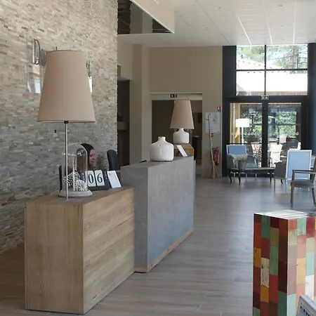 Domaine Du Ferret Restaurant & 4*