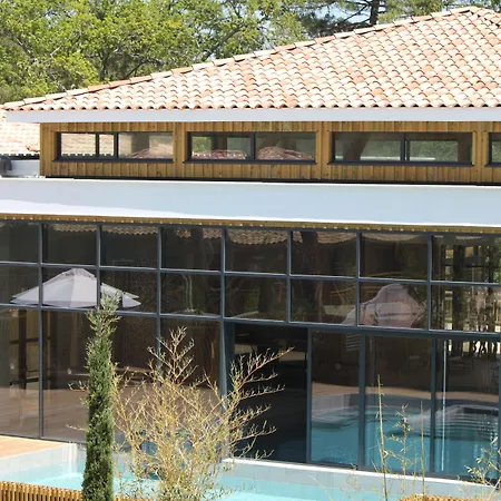 Apartahotel Domaine Du Ferret Restaurant &