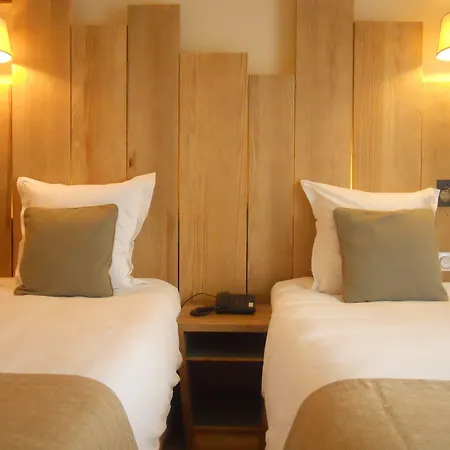 Domaine Du Ferret Restaurant & شقة فندقية