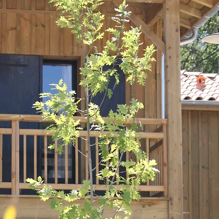 شقة فندقية Domaine Du Ferret Restaurant & 4*