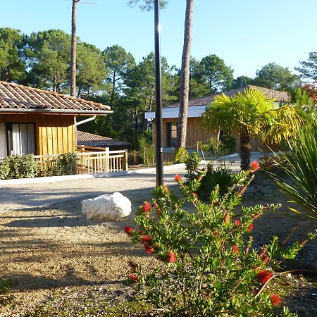 Domaine Du Ferret Restaurant & Apartahotel