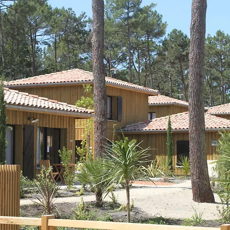 شقة فندقية Domaine Du Ferret Restaurant &