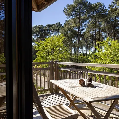Domaine Du Ferret Restaurant & Apartahotel