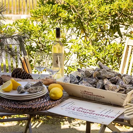Domaine Du Ferret Restaurant & Apartahotel 4*