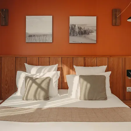 Domaine Du Ferret Restaurant & Apartahotel 4*
