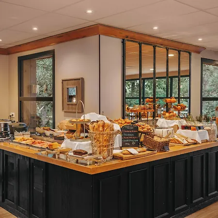 Aparthotel Domaine Du Ferret Restaurant & By Germain Collection 4*