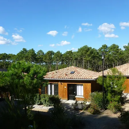 Aparthotel Domaine Du Ferret Restaurant &