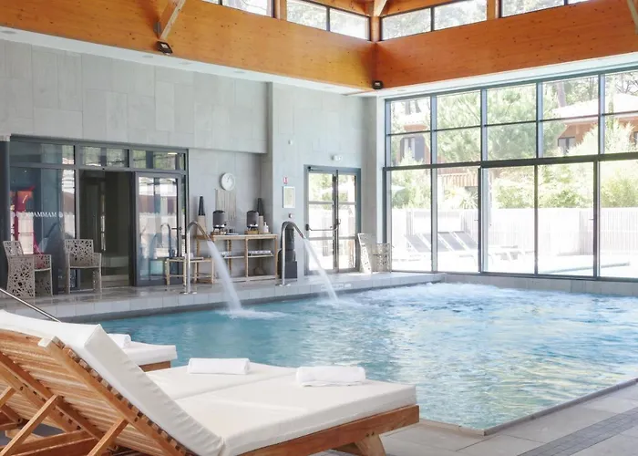 Domaine Du Ferret Restaurant & Aparthotel Lège-Cap-Ferret