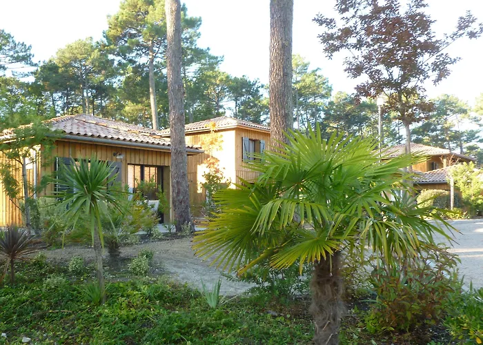 Lägenhetshotell Domaine Du Ferret Restaurant & 4*