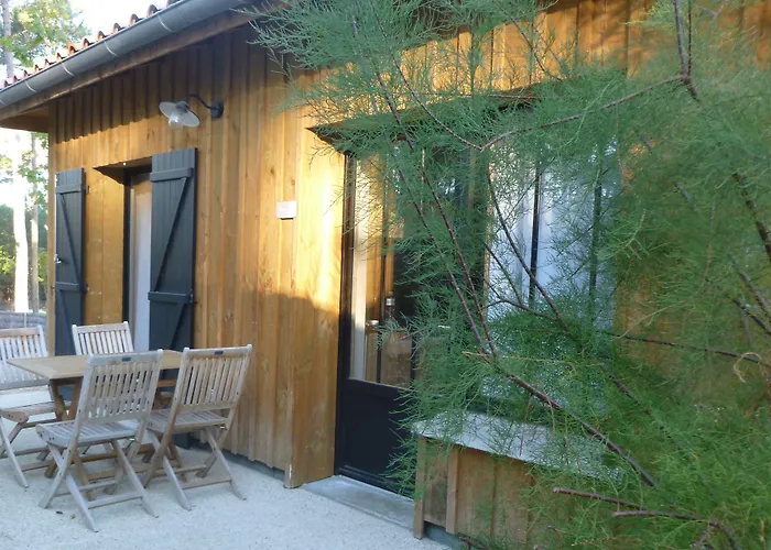 Domaine Du Ferret Restaurant & Lägenhetshotell Lège-Cap-Ferret