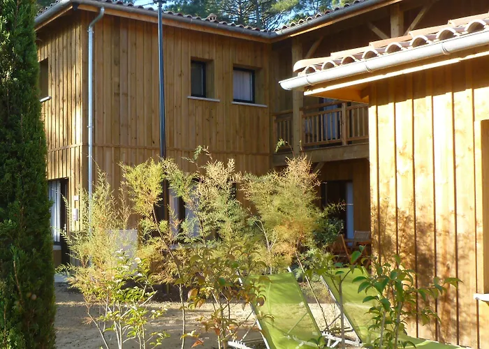 Domaine Du Ferret Restaurant &