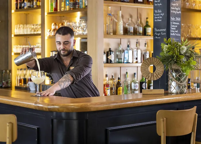 Domaine Du Ferret Restaurant & Lägenhetshotell