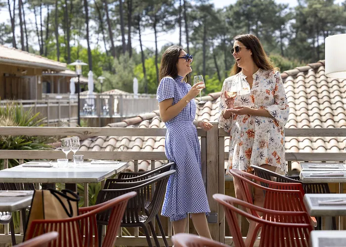 Domaine Du Ferret Restaurant & Lägenhetshotell 4*