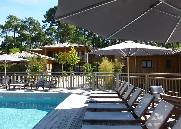 Domaine Du Ferret Restaurant & Lägenhetshotell