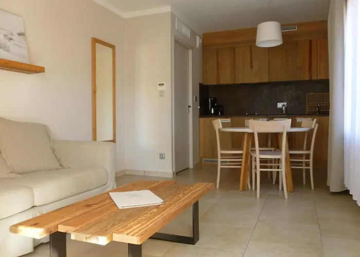 Lägenhetshotell Domaine Du Ferret Restaurant &